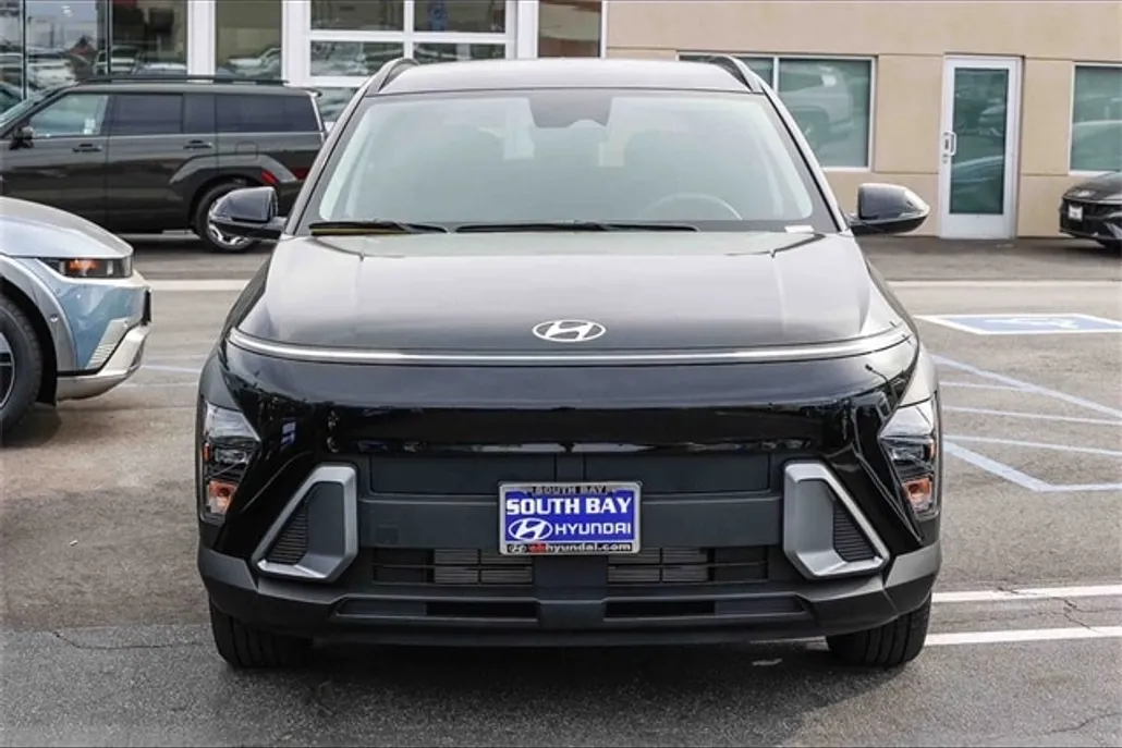 2026 Hyundai Kona SEL photo 1