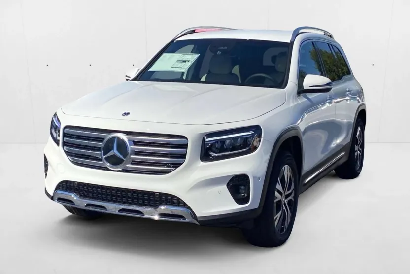 2025 Mercedes Benz GLB 250 photo 1
