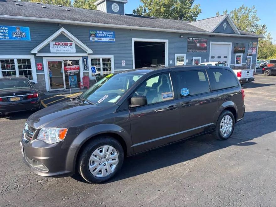 2019 Dodge Grand Caravan SE Anniversary Edition photo 1