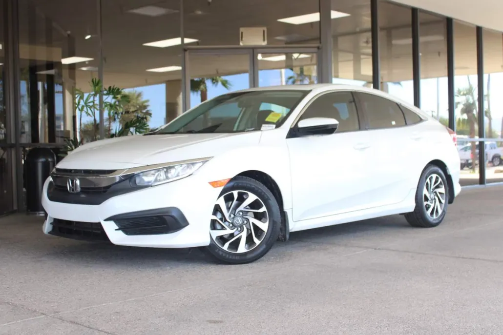 2018 Honda Civic EX photo 1