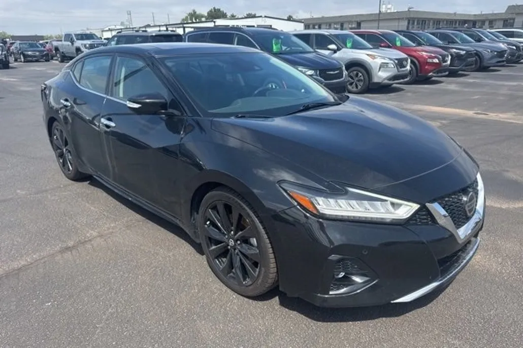 2021 Nissan Maxima Platinum photo 1