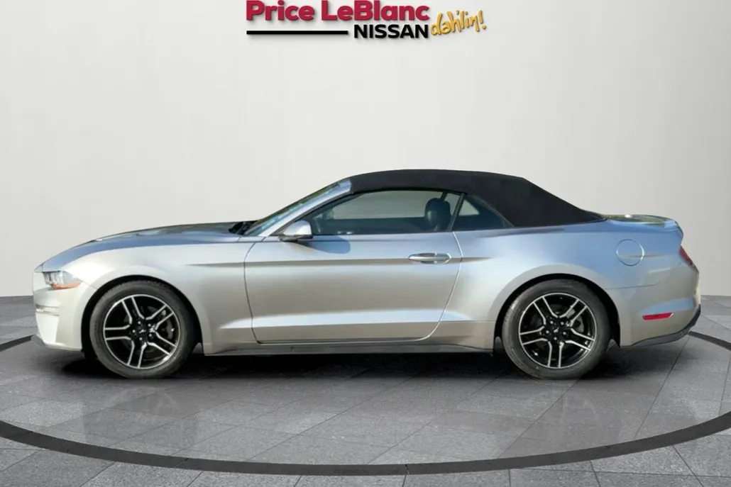2020 Ford Mustang EcoBoost Premium photo 1