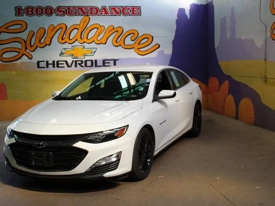 2023 Chevrolet Malibu 1LT photo 1
