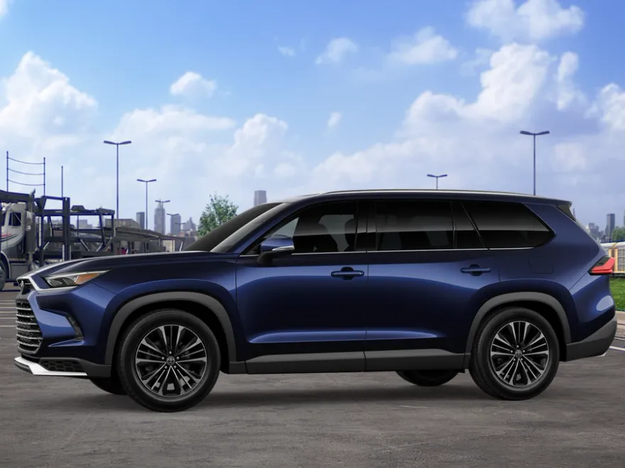 2026 Toyota Highlander Hybrid Platinum photo 1