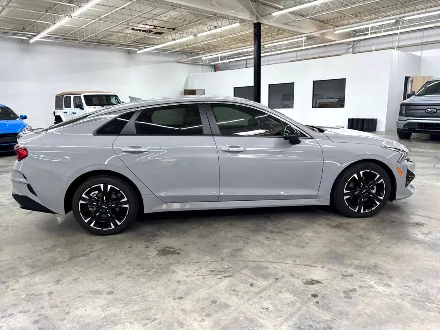 2023 Kia K5 GT-Line photo 6