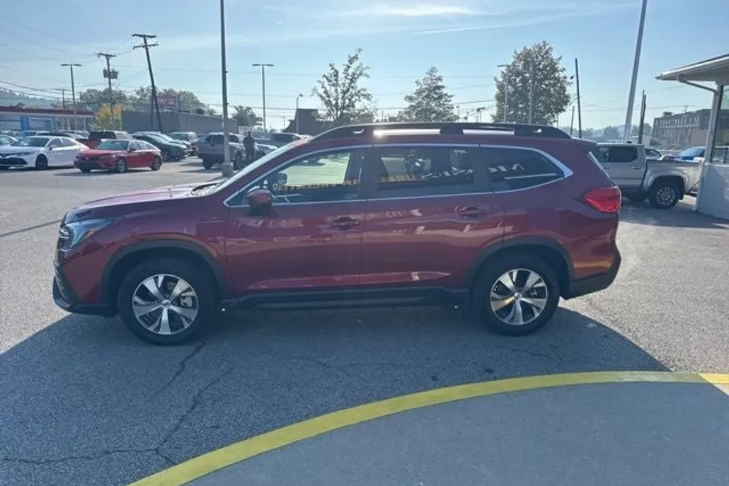 2024 Subaru Ascent Premium photo 1