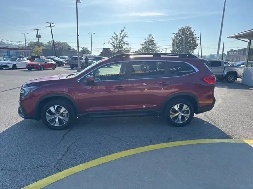 2024 Subaru Ascent Premium photo 1