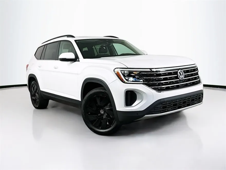 2026 Volkswagen Atlas SE Technology photo 1