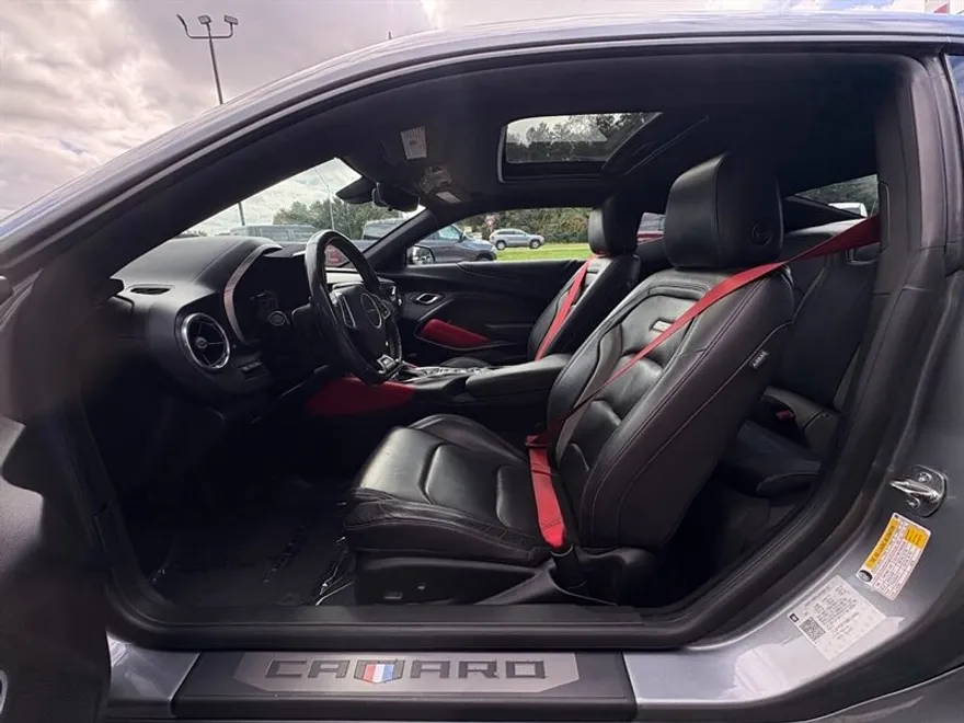 2021 Chevrolet Camaro SS photo 1
