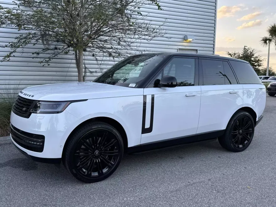 2025 Land Rover Range Rover Autobiography photo 1