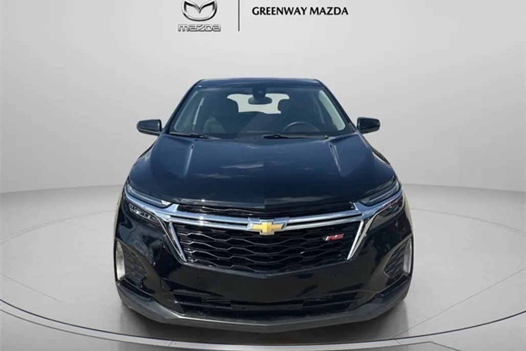 2024 Chevrolet Equinox LT photo 1