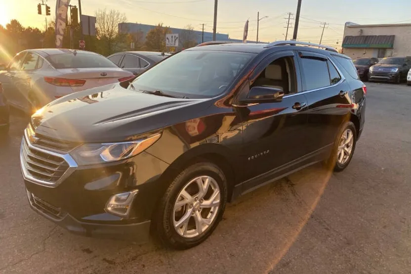 2018 Chevrolet Equinox photo 1