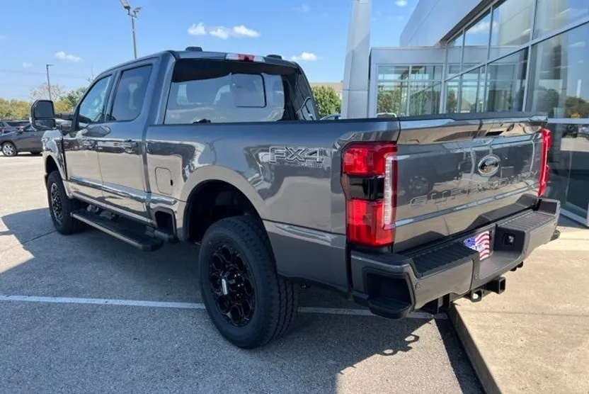 2026 Ford F-250 photo 1
