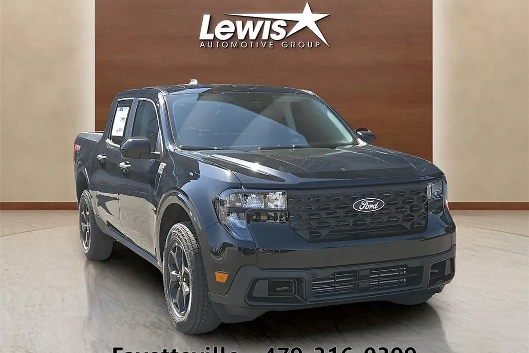 2025 Ford Maverick XLT photo 1