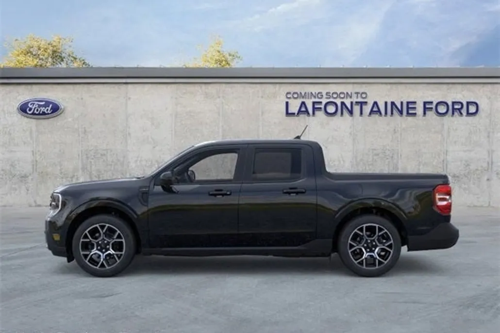 2025 Ford Maverick Lariat photo 1