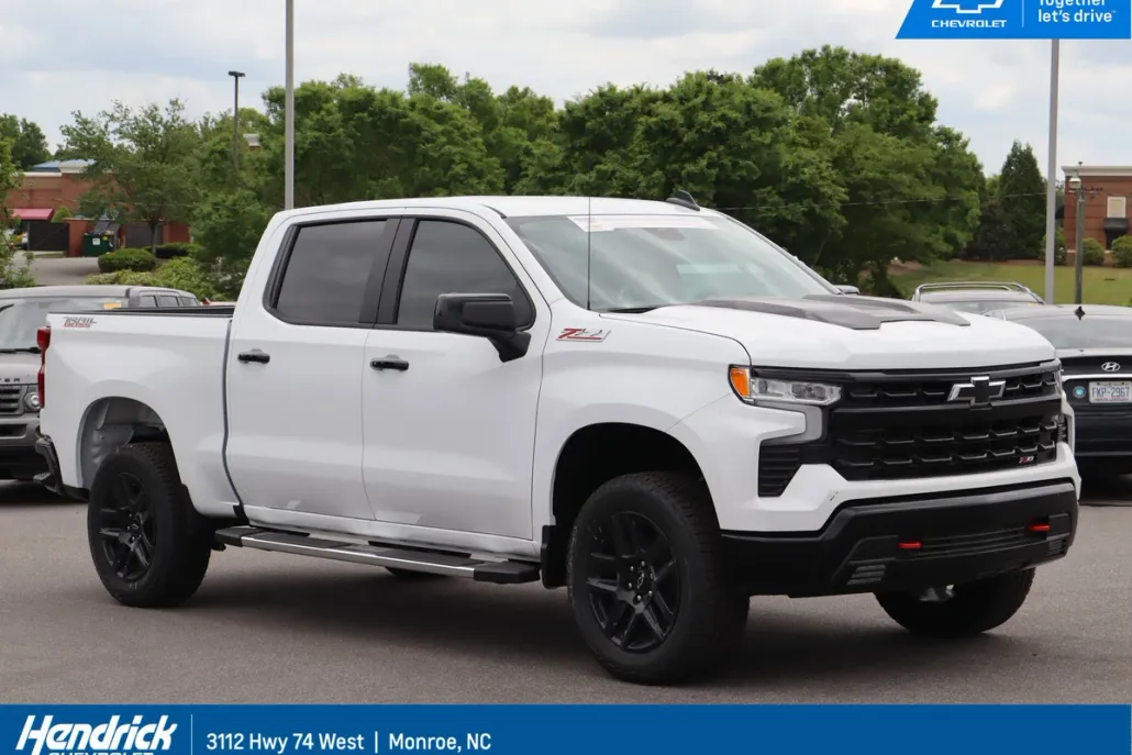 2025 Chevrolet Silverado 1500 LT Trail Boss photo 1