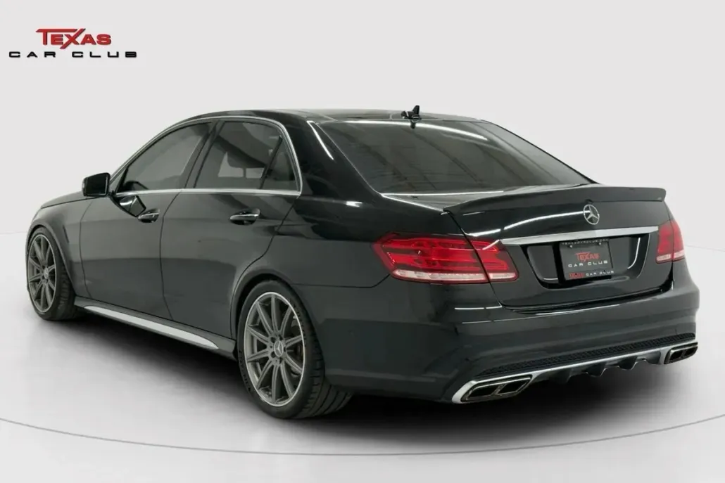 2015 Mercedes Benz E 63 AMG 4MATIC Sedan photo 1