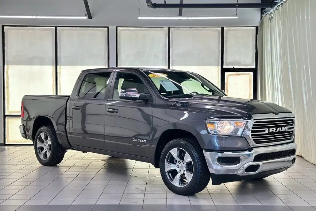 2024 Ram 1500 Laramie photo 1