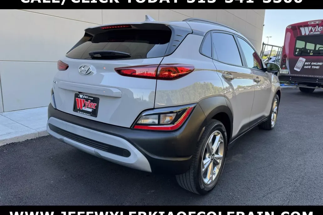 2023 Hyundai Kona SEL photo 1