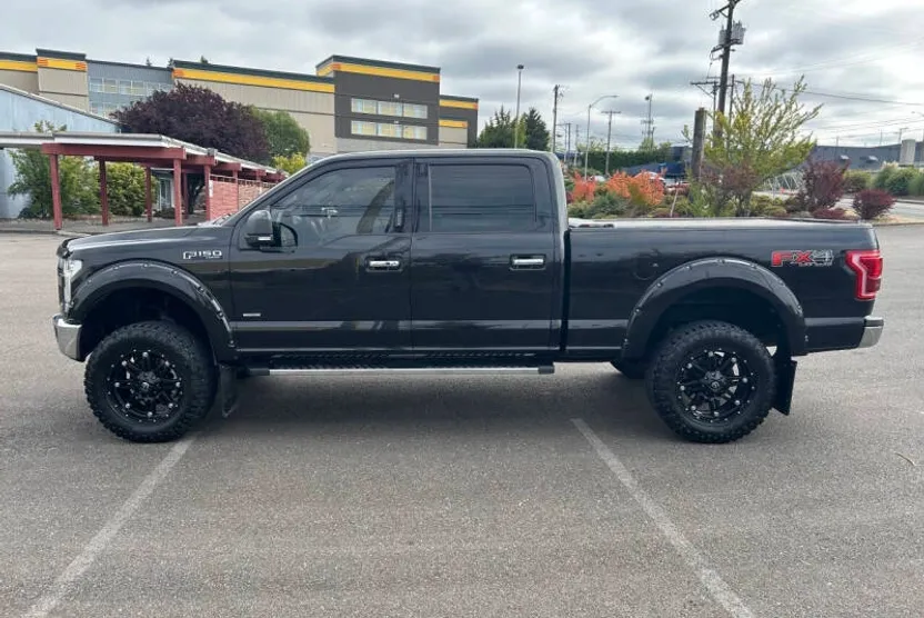 2015 Ford F-150 Lariat photo 1