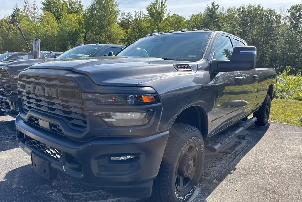 2025 Ram 3500 Tradesman photo 1