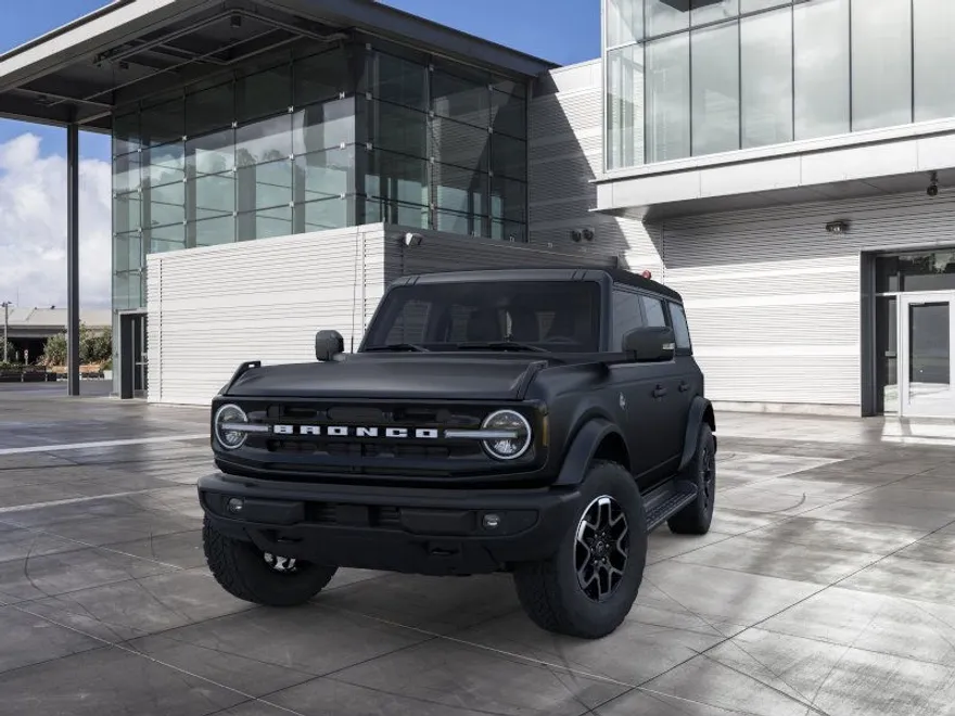 2025 Ford Bronco Outer Banks photo 1