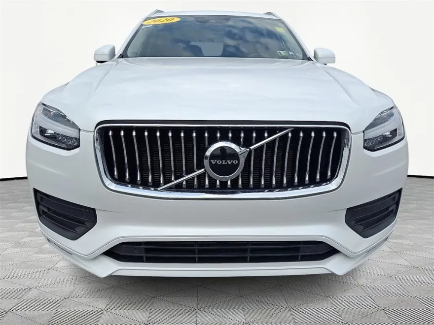 2020 Volvo XC90 T5 Momentum photo 1