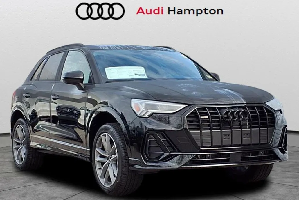2025 Audi Q3 S line Premium photo 1