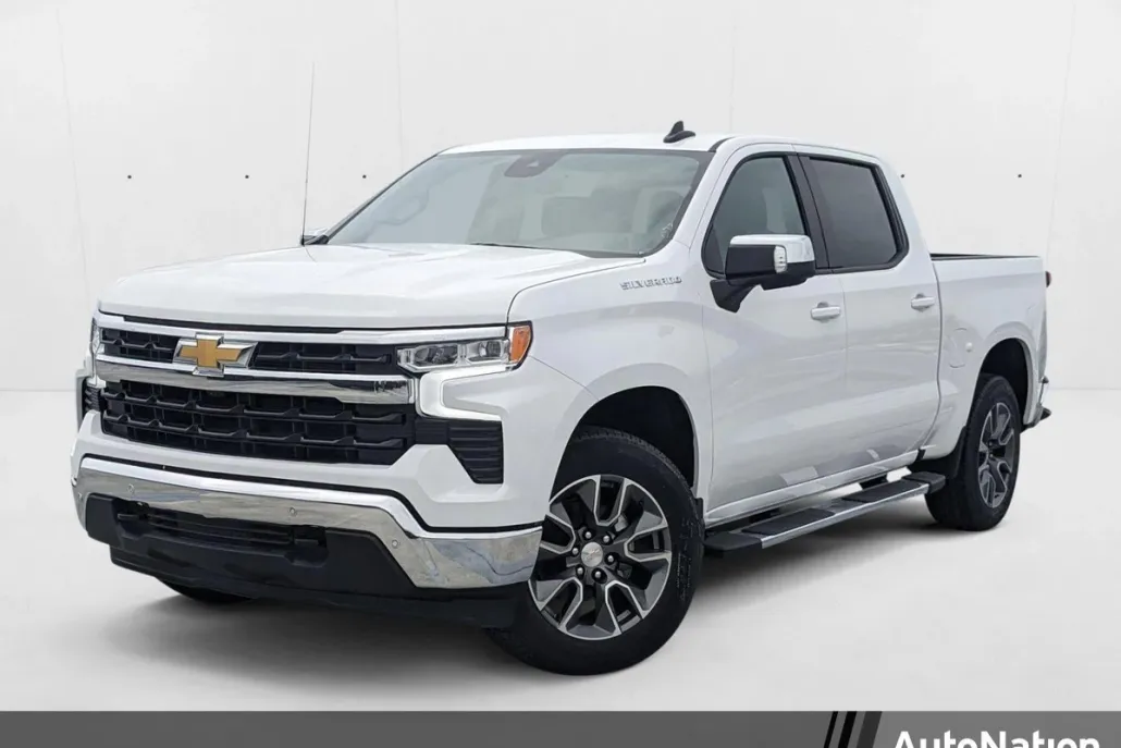 2025 Chevrolet Silverado 1500 LT photo 1