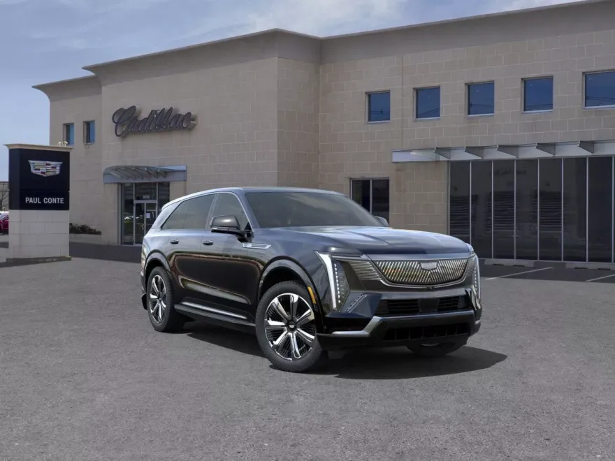 2025 Cadillac Escalade IQ Luxury photo 1
