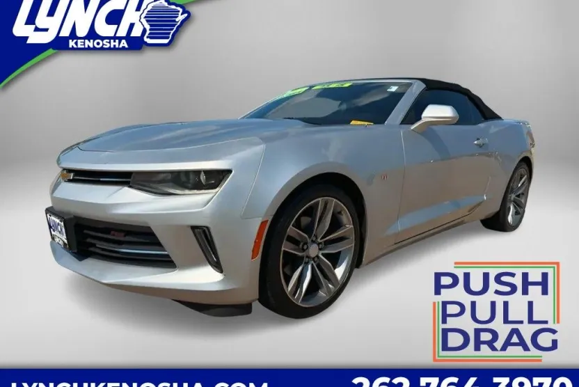 2017 Chevrolet Camaro 1LT photo 1