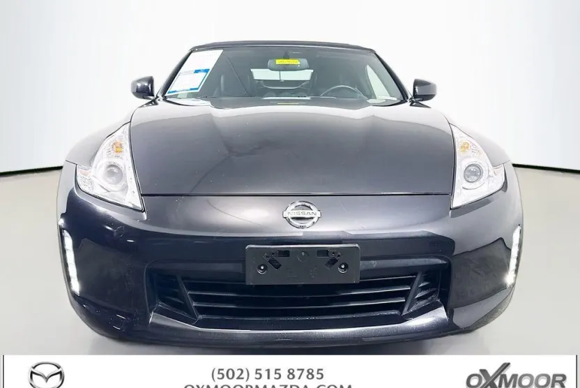 2014 Nissan 370Z Touring photo 1