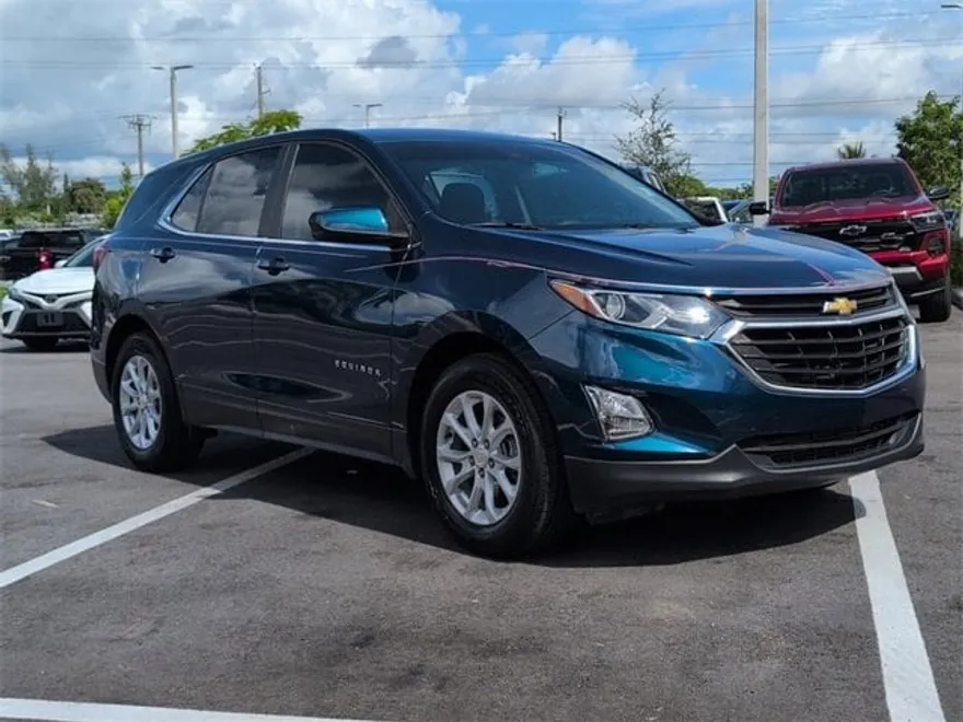 2021 Chevrolet Equinox LT photo 1
