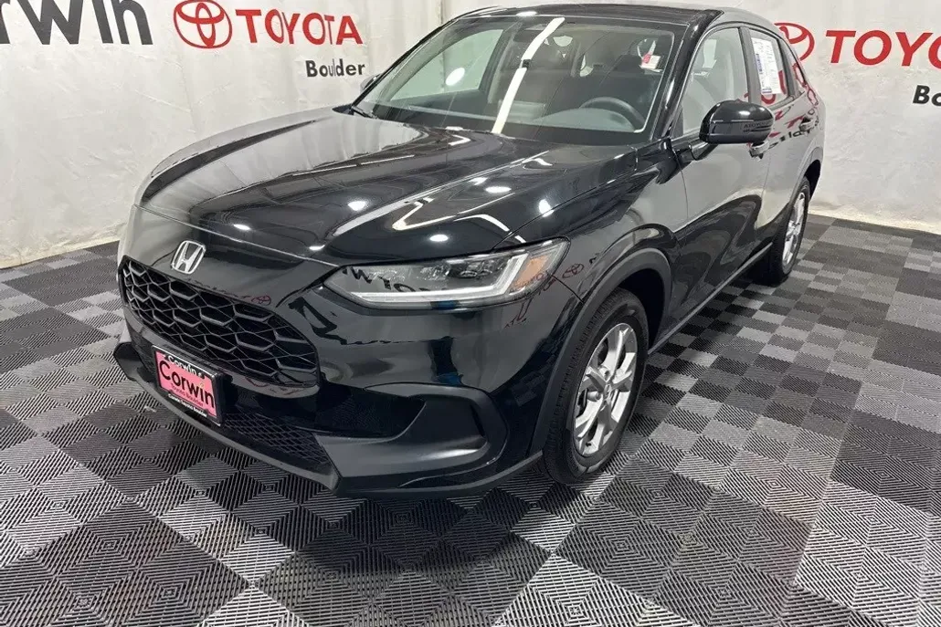 2025 Honda HR-V LX photo 1