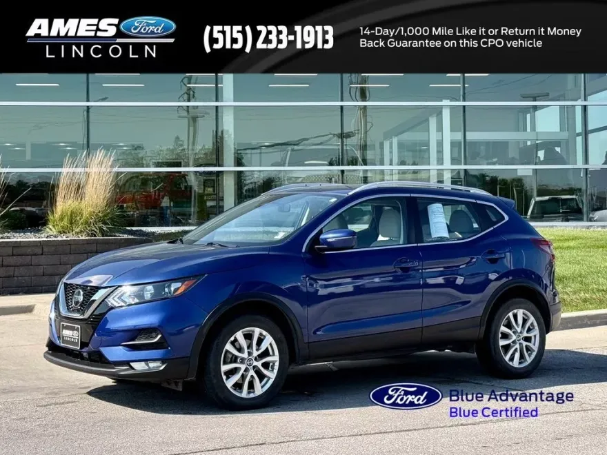 2022 Nissan Rogue Sport SV photo 1