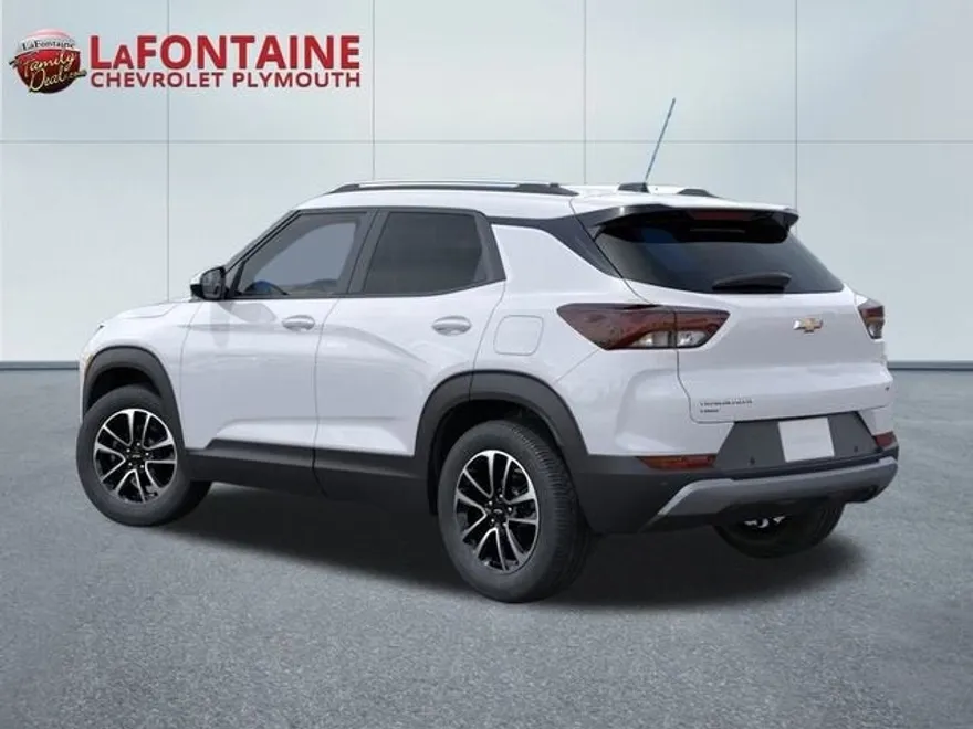 2026 Chevrolet Trailblazer LT photo 1