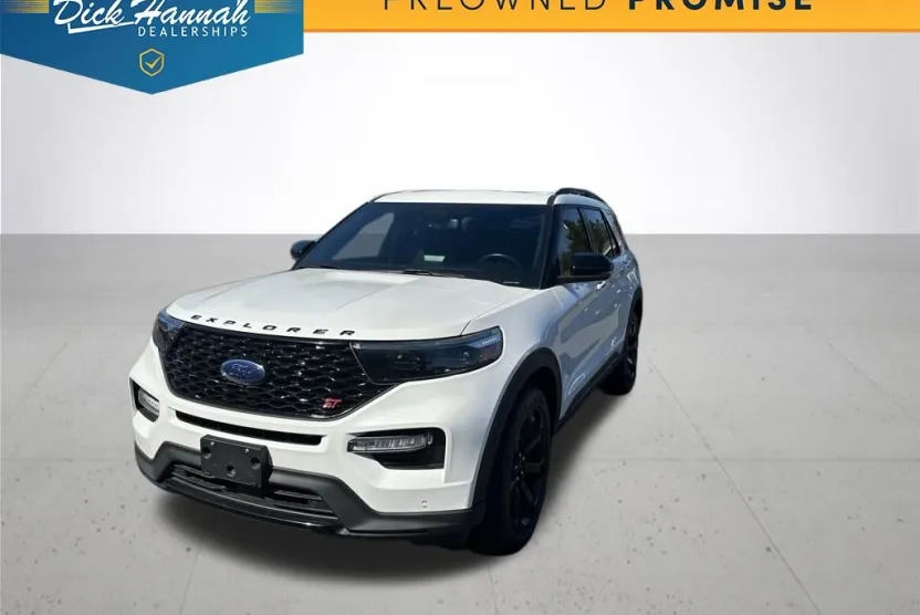 2023 Ford Explorer ST photo 1