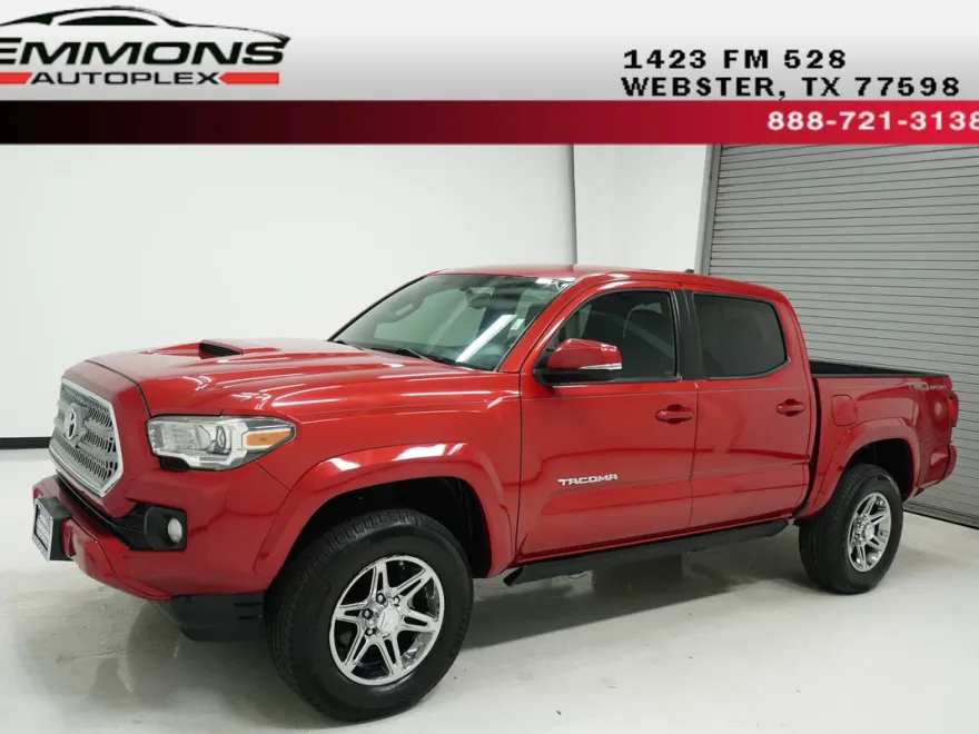 2017 Toyota Tacoma SR5 TRD Sport photo 1