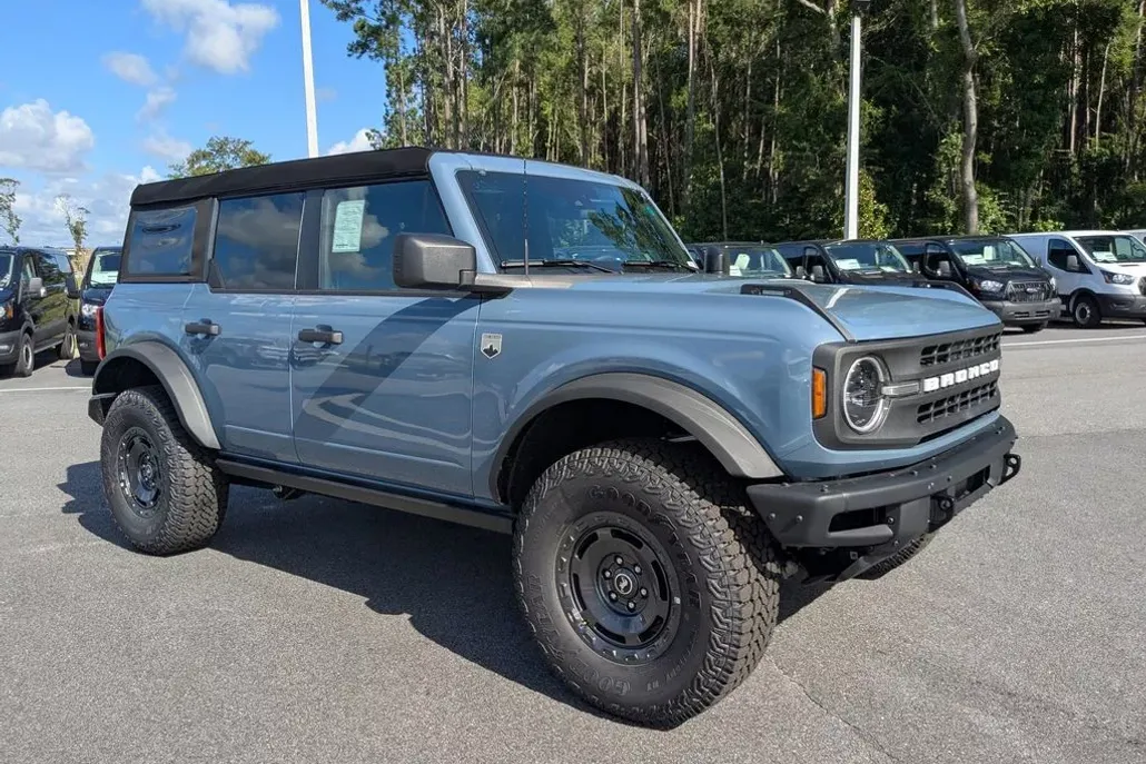 2025 Ford Bronco Big Bend photo 1