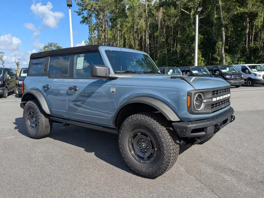 2025 Ford Bronco Big Bend photo 1