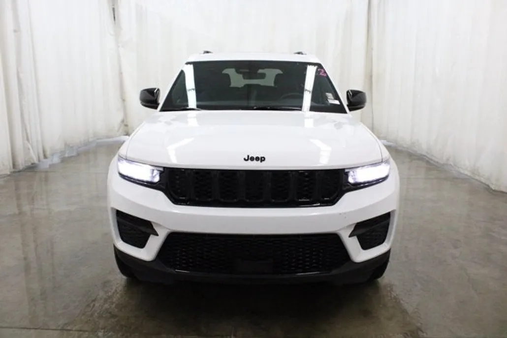 2025 Jeep Grand Cherokee Altitude X photo 1