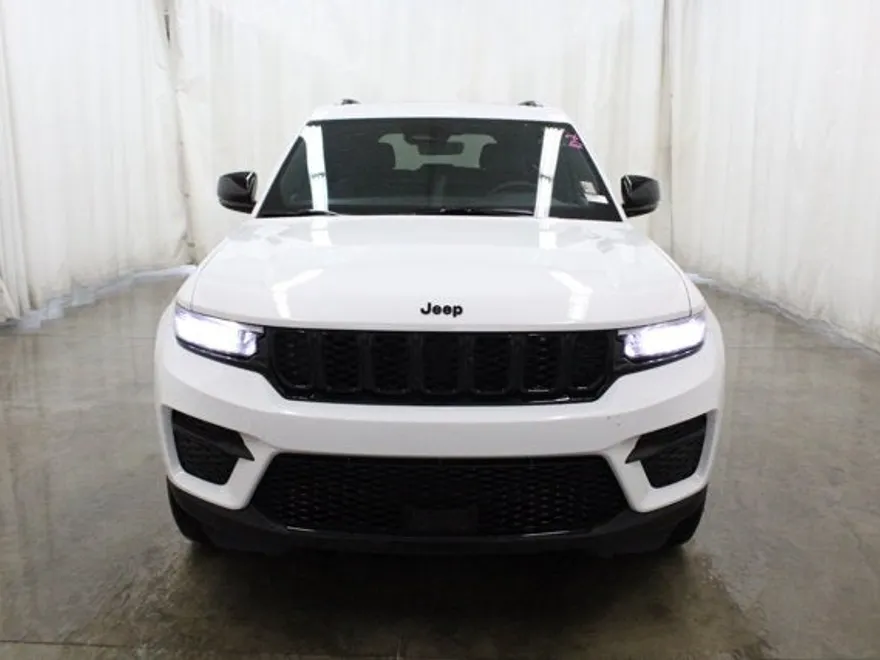 2025 Jeep Grand Cherokee Altitude X photo 1