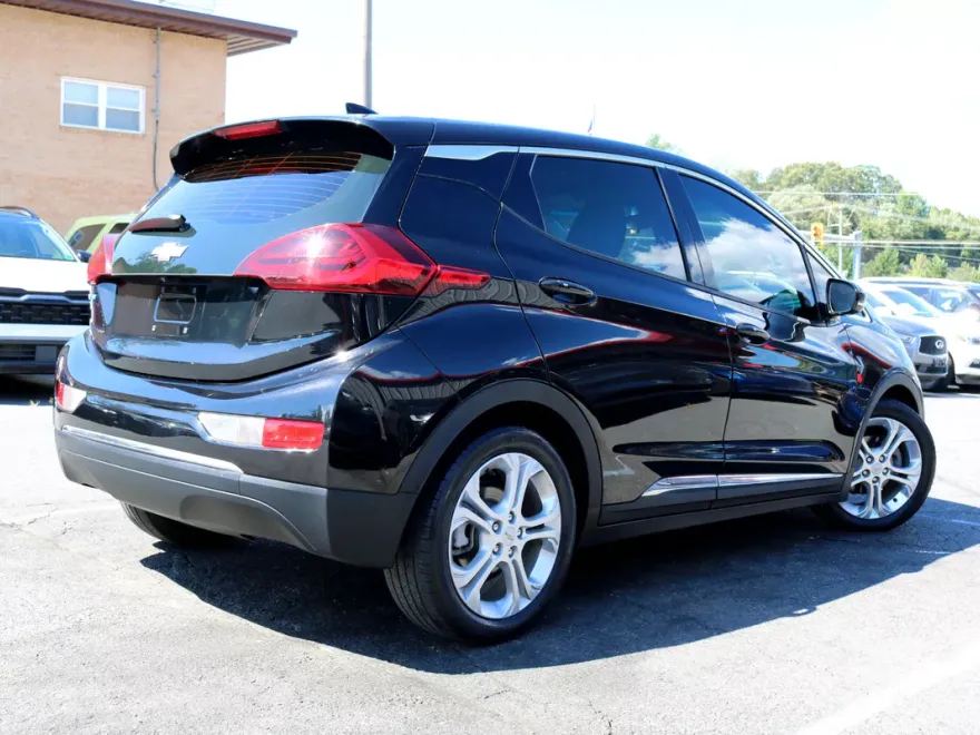 2018 Chevrolet Bolt EV 2LT photo 1