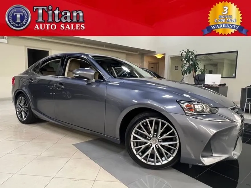 2018 Lexus IS 300 photo 1