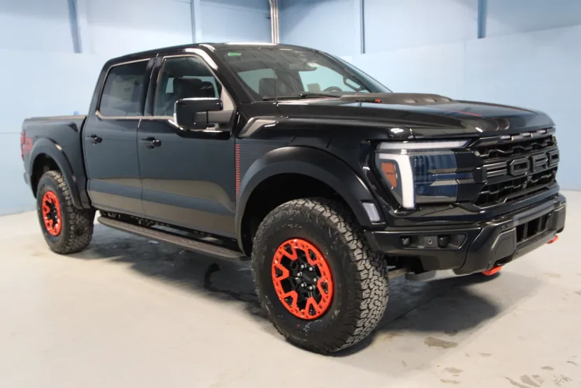 2025 Ford F-150 Raptor photo 1