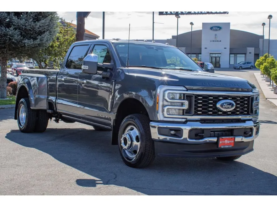 2025 Ford F-350 photo 1