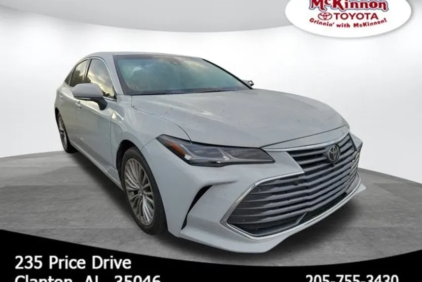 2022 Toyota Avalon Limited photo 1