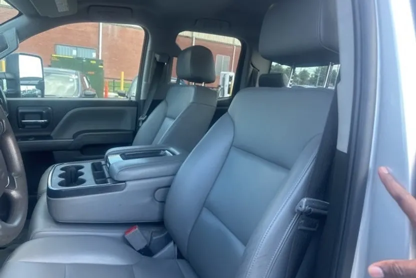 2019 Chevrolet Silverado 2500HD Work Truck photo 1
