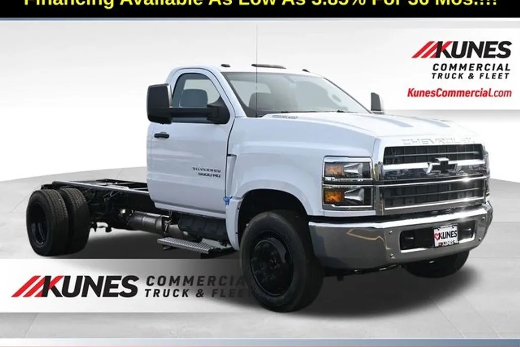 2024 Chevrolet Silverado 5500HD Work Truck photo 1