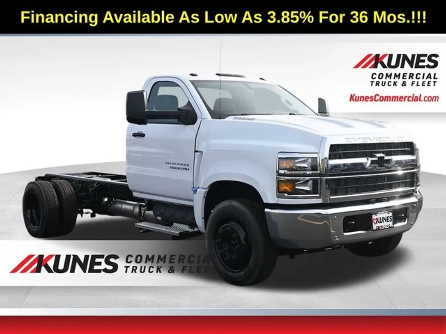 2024 Chevrolet Silverado 5500HD Work Truck photo 1